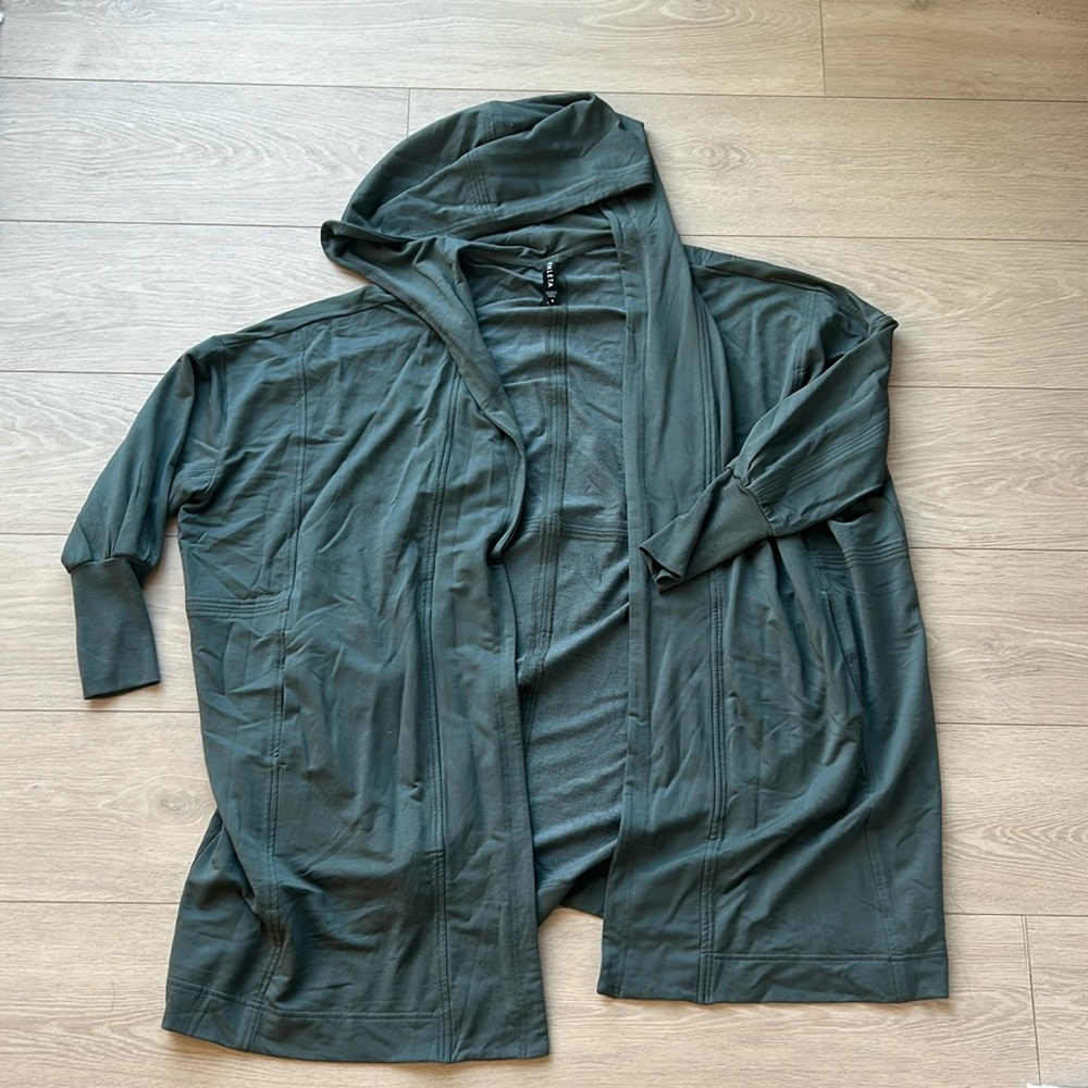 Athleta sage oversized cardigan - size S. Thumb holes AND pockets